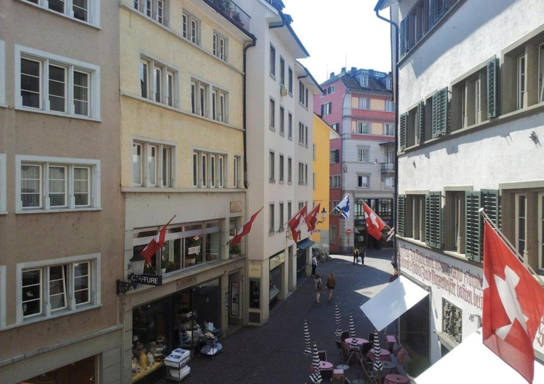 Pedestrian Area Close To Bahnhofstrasse Zurich Exterior photo